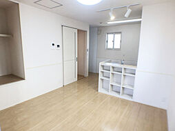 ペリドット　B 6 1階1LDKのリビング/ダイニング