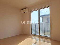 ファミィーユ ＫII 201 2階1LDKのリビング/ダイニング