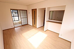 フレマリール高須　B棟 B201 2階2LDKのリビング/ダイニング