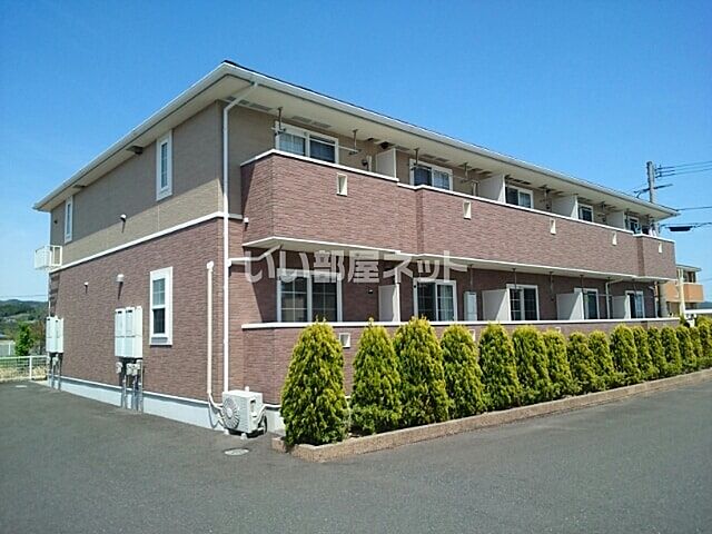 1 / 4