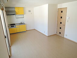 コロ・ポックル 201 2階1LDKのリビング/ダイニング