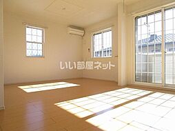 グランドパレス樹　II 101 1階1LDKのリビング/ダイニング