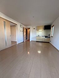 リヴェールアン 201 2階2LDKのリビング/ダイニング