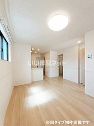 エムズアドバンスＢ 101 1階1LDKのリビング/ダイニング