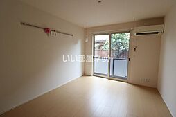 プレミアムAコートBコート A103 1階1Kのリビング/ダイニング