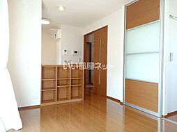 プレジール津志田 105 1階1LDKのリビング/ダイニング