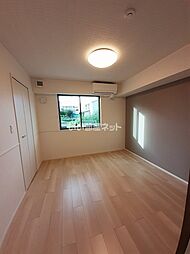 ブリエ 102 1階1LDKのリビング/ダイニング