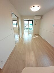 デリス・シャルマンII 105 1階1LDKのリビング/ダイニング