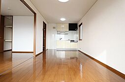 JR鹿島線 潮来駅 徒歩30分の賃貸アパート 2階2DKのリビング/ダイニング