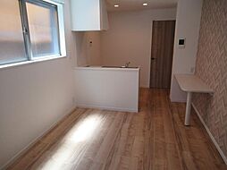 埼玉高速鉄道 川口元郷駅 徒歩10分の賃貸アパート 3階1LDKのリビング/ダイニング