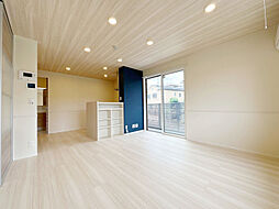 グランデSG 201 2階1LDKのリビング/ダイニング