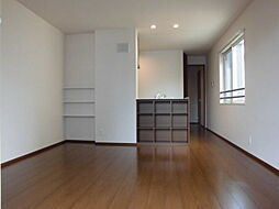 コエーダコート大宮 201 3階2LDKのリビング/ダイニング