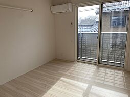 グランドゥール越前 210 2階1Kのリビング/ダイニング