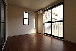 フレマリール医王 101 1階2DKのリビング/ダイニング