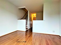 JR東北本線 自治医大駅 3.1kmの賃貸アパート 1階2LDKのリビング/ダイニング