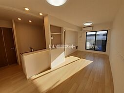 プラム　ガーデン 202 2階2LDKのリビング/ダイニング