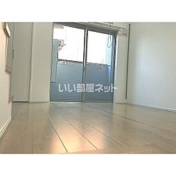 プレンフルIII 103 1階1Kのリビング/ダイニング