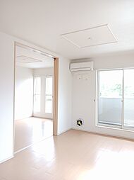 ダイナソーＡ 201 2階2LDKのリビング/ダイニング