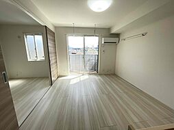 ドゥ・マリアージュ III 2階2LDKのリビング/ダイニング