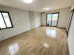 プリムローズIII　B棟 B201 2階2LDKのリビング/ダイニング