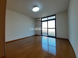 東武桐生線 太田駅 3.1kmの賃貸アパート 1階1Kのリビング/ダイニング