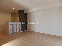 Ville nouvelle 105 1階2LDKのリビング/ダイニング