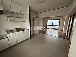 シャトー・チロル 301 3階2LDKのリビング/ダイニング