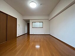 パインパレス 702 7階3LDKのリビング/ダイニング