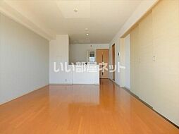 サン・グリーン 301 3階2LDKのリビング/ダイニング