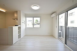 ヒルサイド本江 101 1階1LDKのリビング/ダイニング