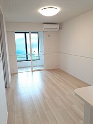 アゼリアガーデン 105 1階1LDKのリビング/ダイニング