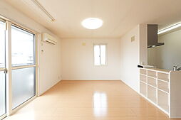 レジデンス　モネ　A棟 201 2階3LDKのリビング/ダイニング