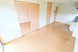 コンフォールウィルモア 201 2階1LDKのリビング/ダイニング