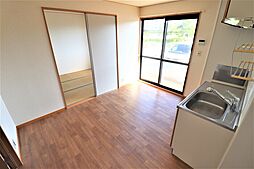 グリーンコート長与 102 1階2DKのリビング/ダイニング