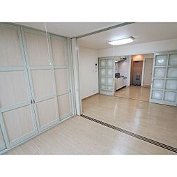 シャングリラ高松 413 4階2DKのリビング/ダイニング