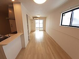 サニーフラットＳ 101 1階1LDKのリビング/ダイニング