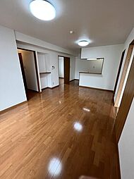 サンリヤン・ガーデン 302 3階3LDKのリビング/ダイニング