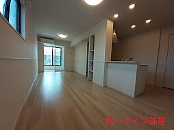 エトワールII 102 1階1LDKのリビング/ダイニング