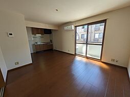 メルベーユ富の原　A棟 103 1階1LDKのリビング/ダイニング