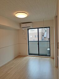 エスシー　トリア 102 1階1LDKのリビング/ダイニング