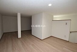 ガレージハウス　ファイブワン 1階1LDKのリビング/ダイニング