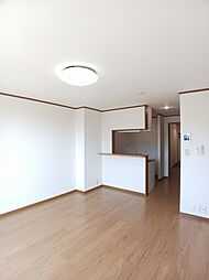 ハッピーライフＣ 102 1階ワンルームのリビング/ダイニング