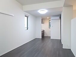 プリムローズ・ティー 201 2階ワンルームのリビング/ダイニング