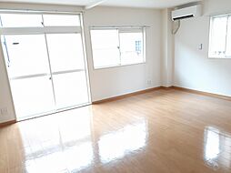 ヴィラマローネ 105 1階1LDKのリビング/ダイニング