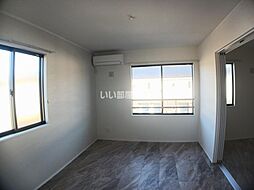 Pierre Homme(ピエール・オム)III 201 2階1SLDKのリビング/ダイニング