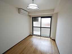 ピアレ下鴨 203 2階1Kのリビング/ダイニング