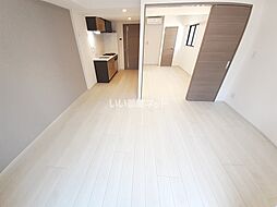 アイルプレミアム西新宿 405 4階1LDKのリビング/ダイニング