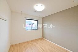 クオリスタ新横江 201 2階2LDKのリビング/ダイニング