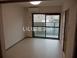 サン・ガーデン 4F 4階3LDKのリビング/ダイニング