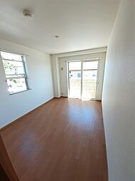 ロイヤルシャトー 105 1階2DKのリビング/ダイニング